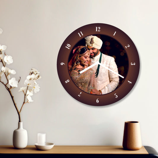 Round Designer Wall Clock – Personalized with Your Special Memory