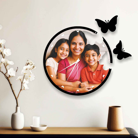 Butterfly-Inspired Personalized Wall Clock – A Mother’s Day Gift Full of Warmth